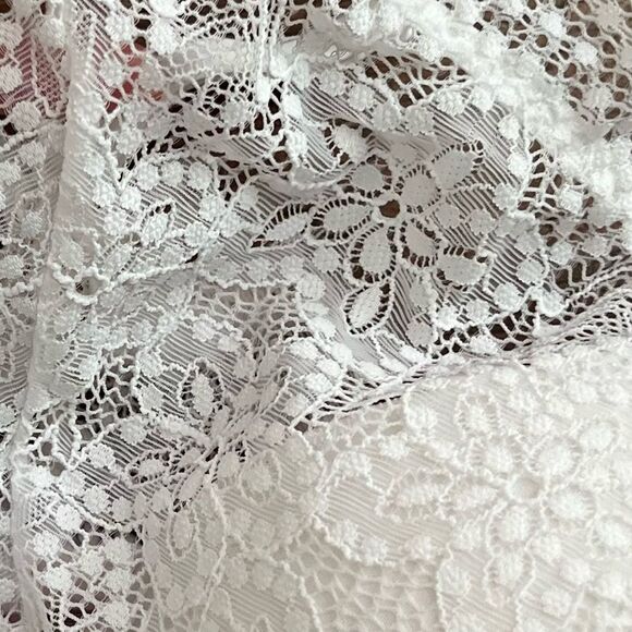 White Victoria's Secret PINK Eyelash Lace High Neck Push Up Bralette Sz Medium - Picture 5 of 15